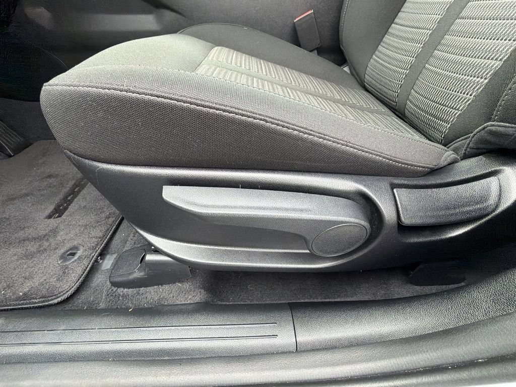 Used 2024 Kia Sorento LX FWD image 18