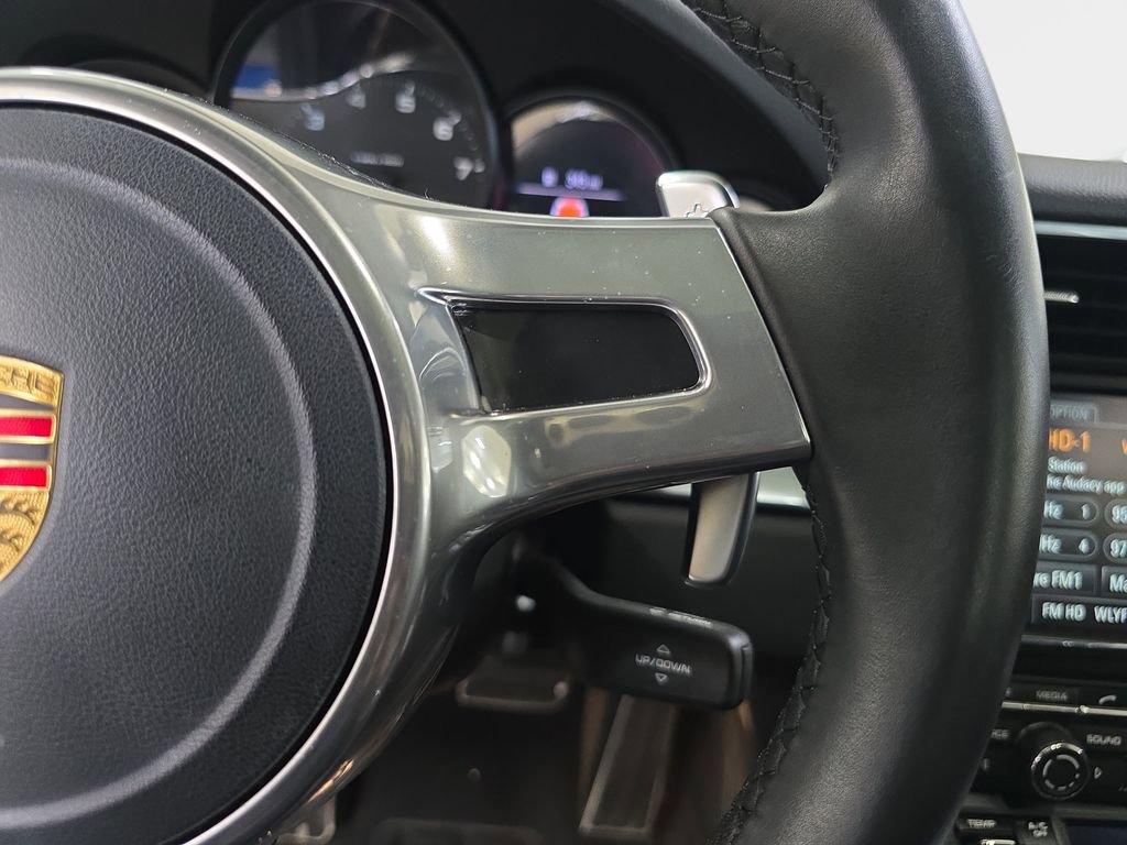 Used 2015 Porsche 911 Carrera image 21