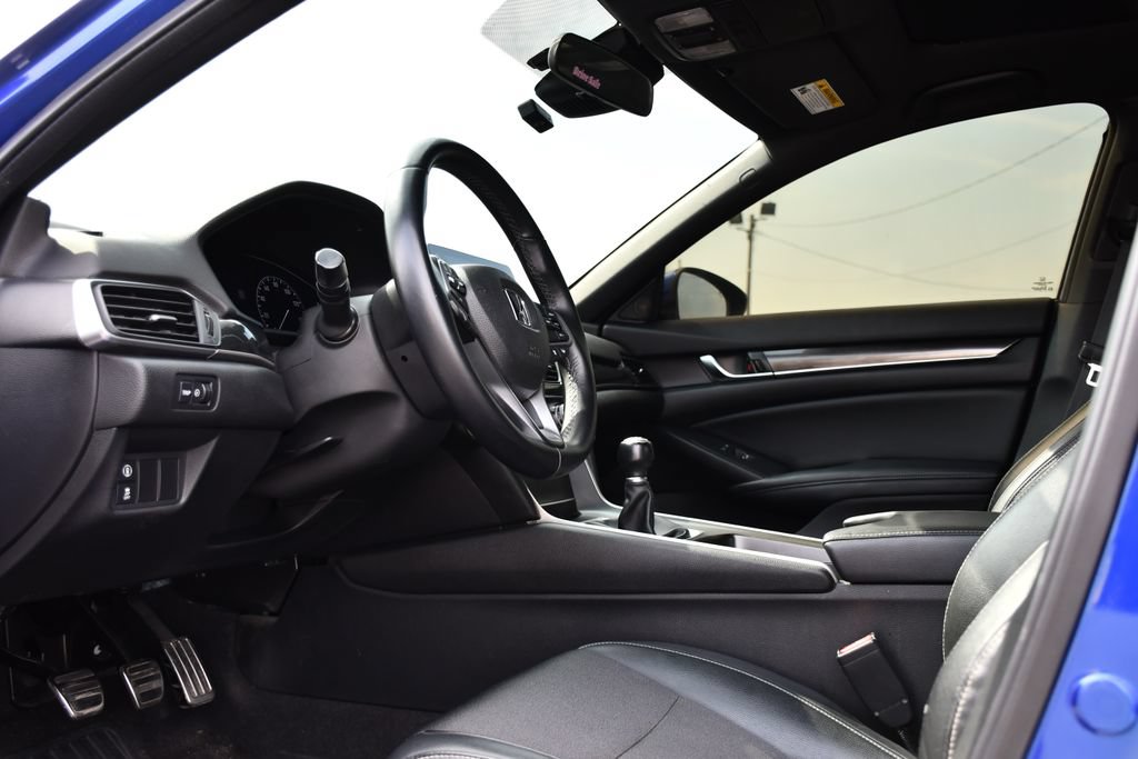 Used 2018 Honda Accord Sport image 15