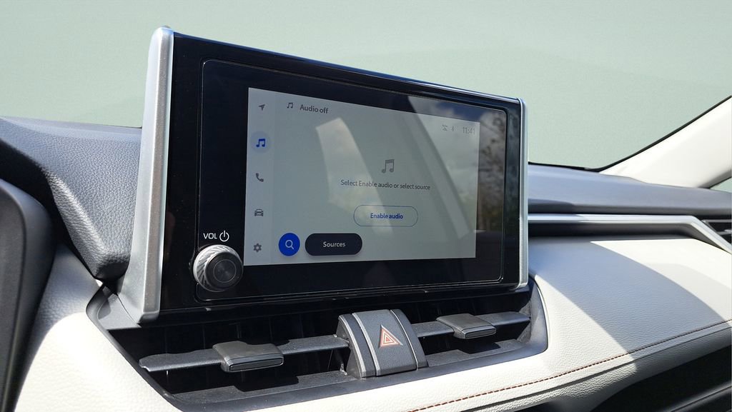 Used 2024 Toyota RAV4 XLE w/ Convenience Package image 17