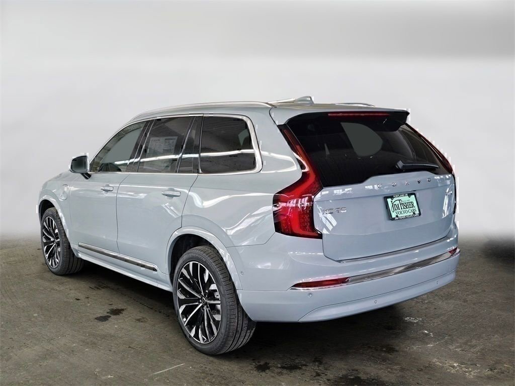 New 2026 Volvo XC90 T8 Plus image 7