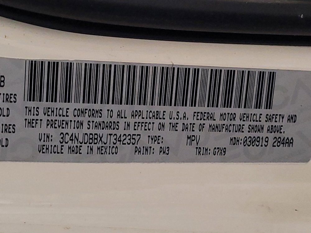 Used 2018 Jeep Compass Latitude AWD/4WD image 33