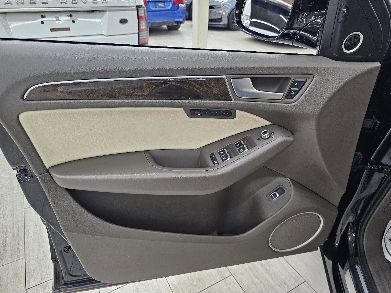 Used 2017 Audi Q5 2.0T Premium Plus w/ Technology Package image 39