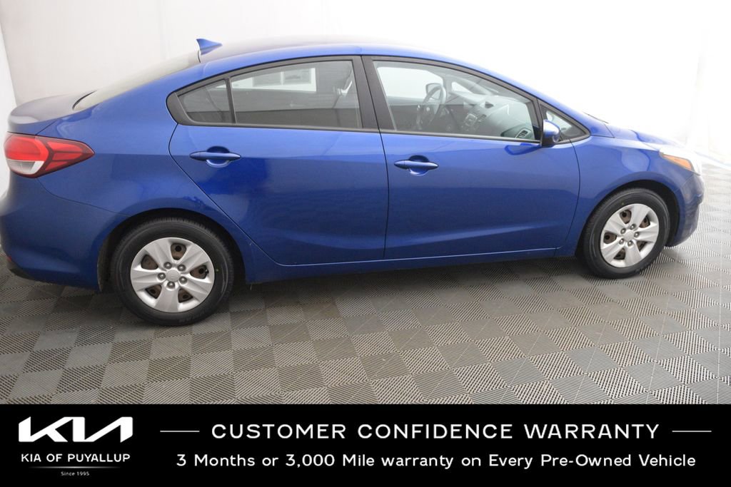 Used 2017 Kia Forte LX image 4