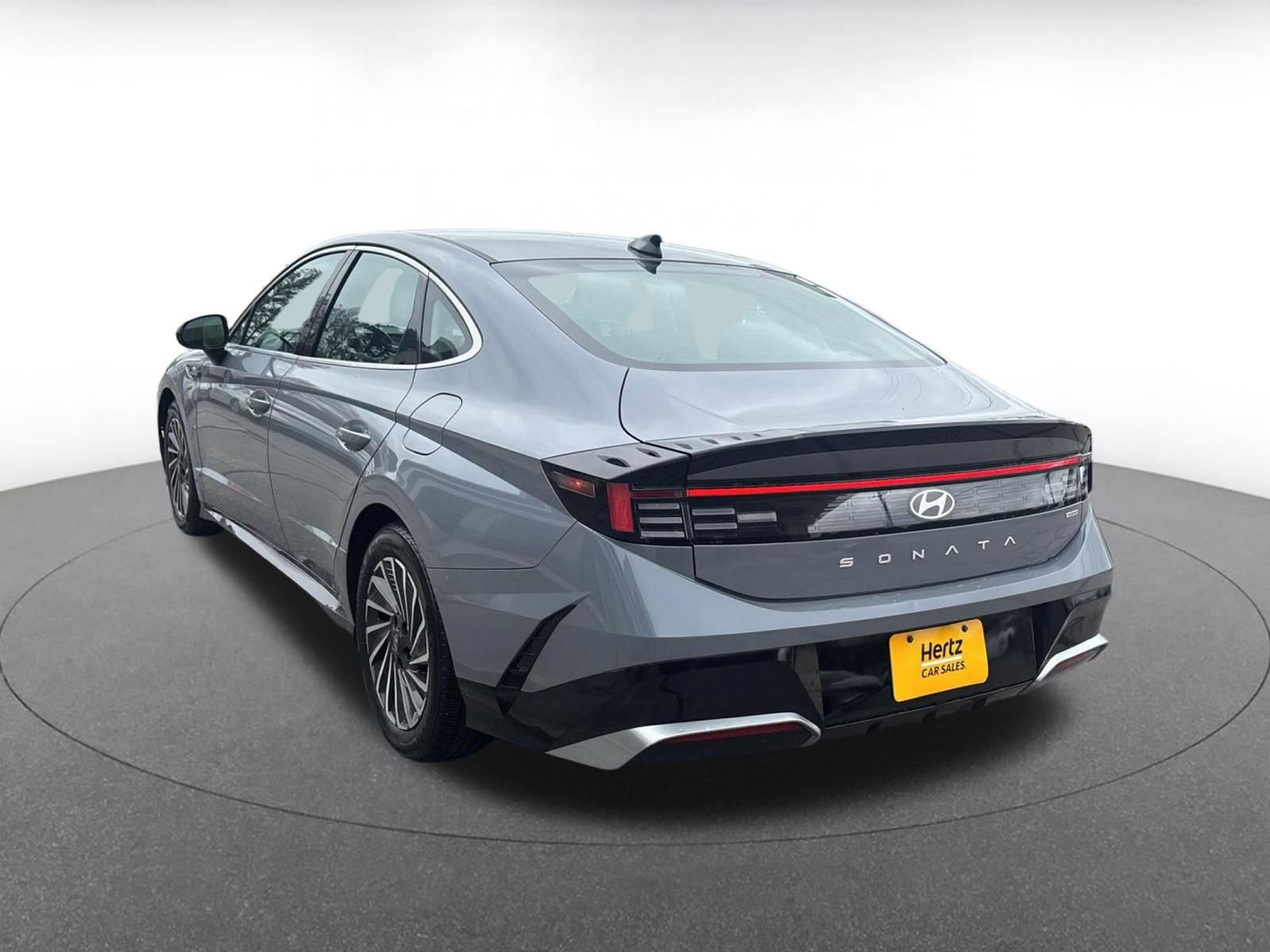 Used 2025 Hyundai Sonata SEL FWD image 13