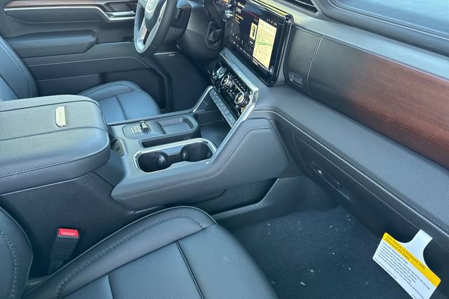 New 2026 GMC Sierra 2500 Denali w/ Denali Reserve Package image 17