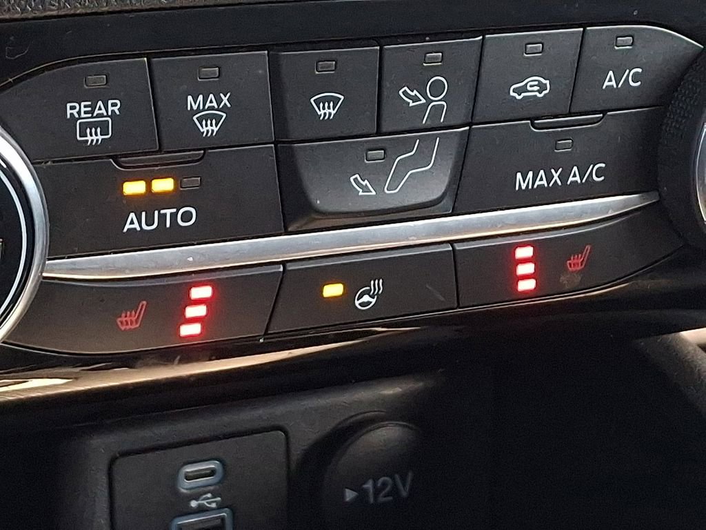 Certified 2022 Ford Escape SE w/ Cold Weather Package image 25