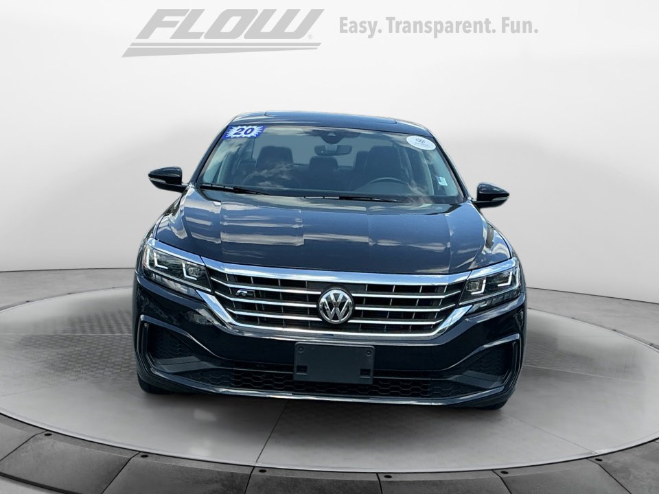Certified 2020 Volkswagen Passat 2.0T R-Line image 3