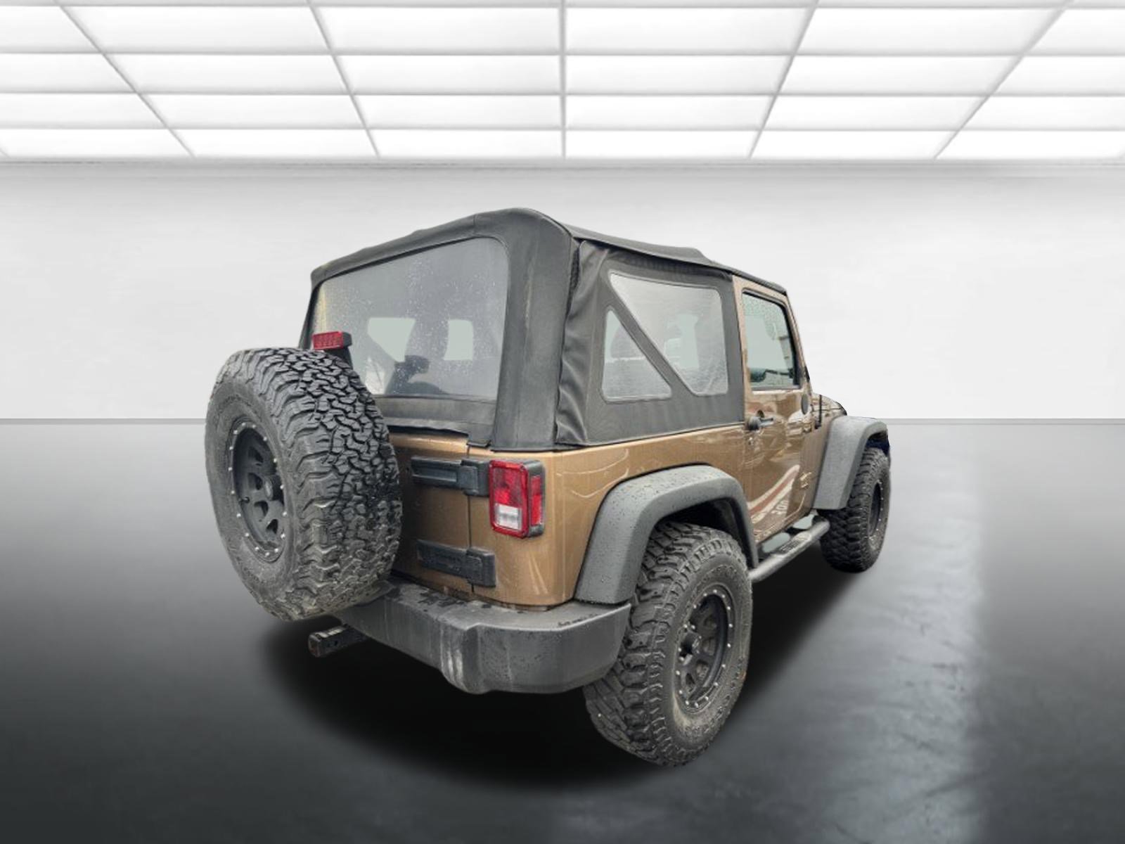 Used 2015 Jeep Wrangler Sport image 2