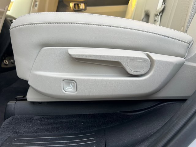 Certified 2022 Kia Sorento S image 28