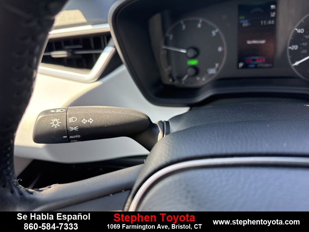 Used 2024 Toyota Corolla SE image 19