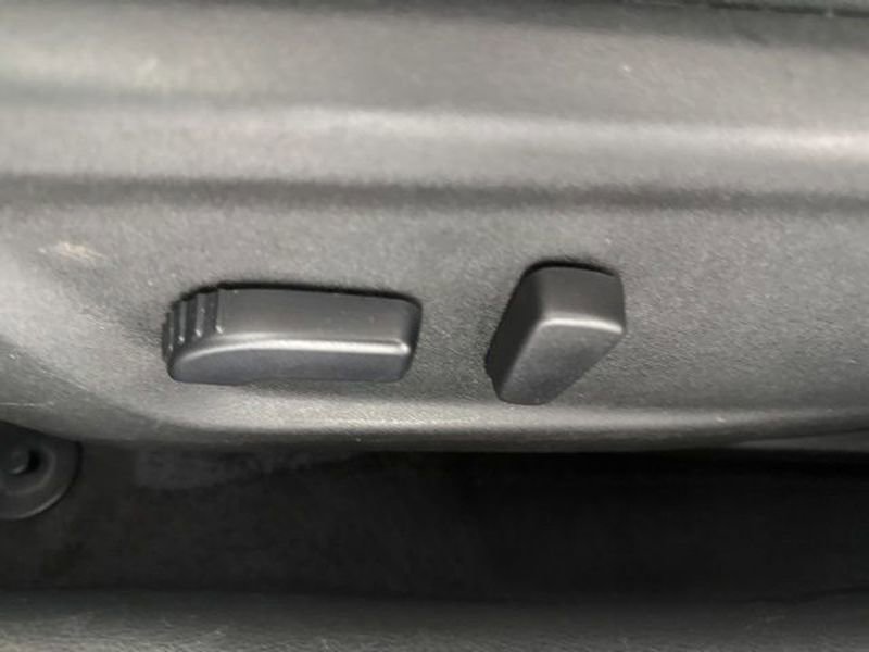 Used 2024 Nissan Altima 2.5 SV image 19