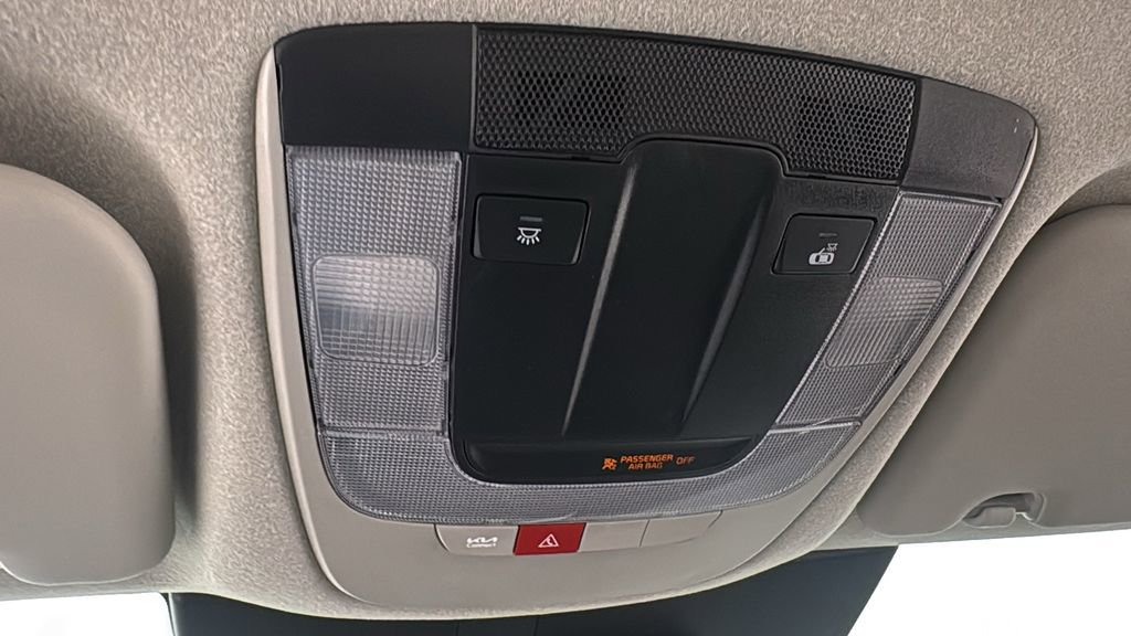 New 2025 Kia Niro EX image 29