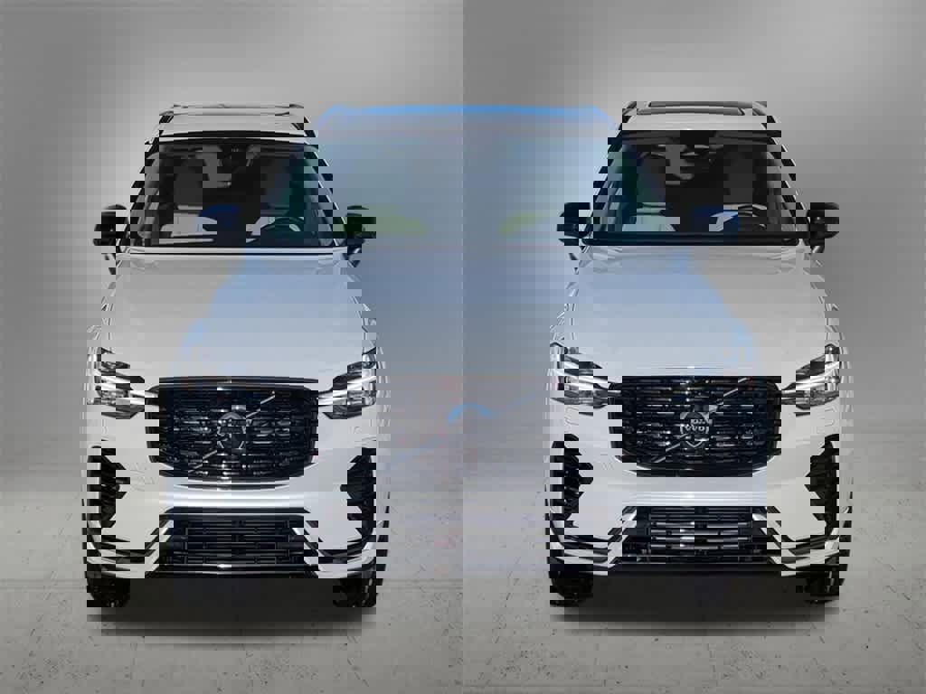 Used 2025 Volvo XC60 T8 Core w/ Protection Package Premier image 9