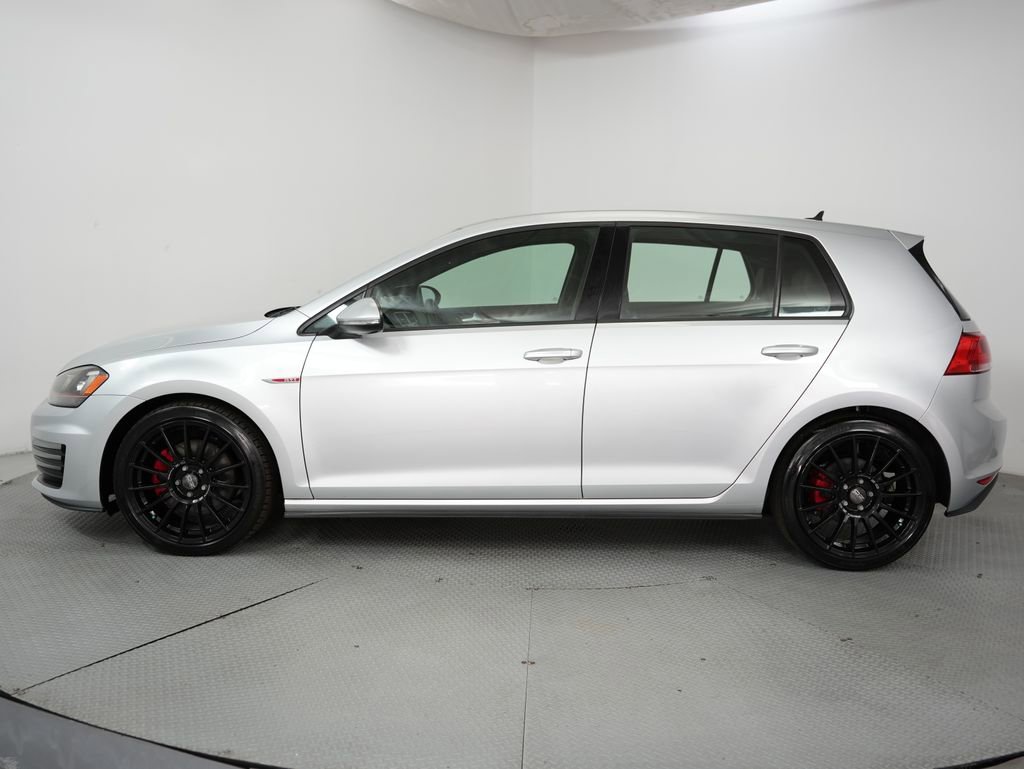 Used 2015 Volkswagen GTI SE FWD image 4