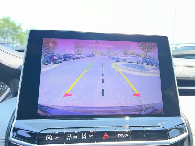Used 2024 Jeep Compass Limited w/ Sun and Sound Group AWD/4WD image 19