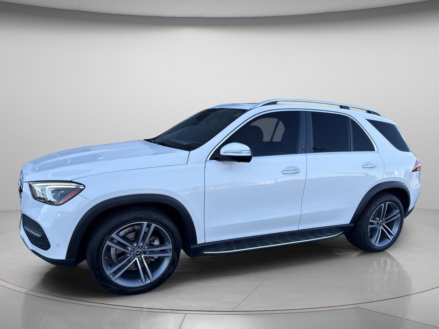 Used 2021 Mercedes-Benz GLE 350 image 3