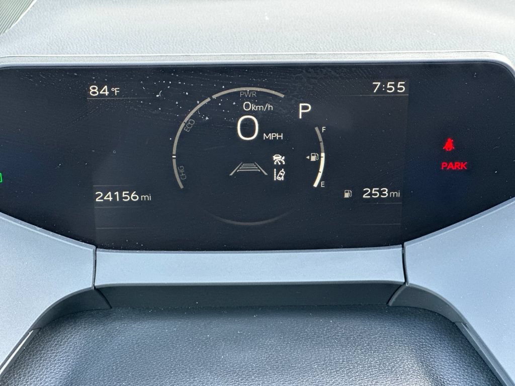 Certified 2025 Toyota Prius LE FWD image 30