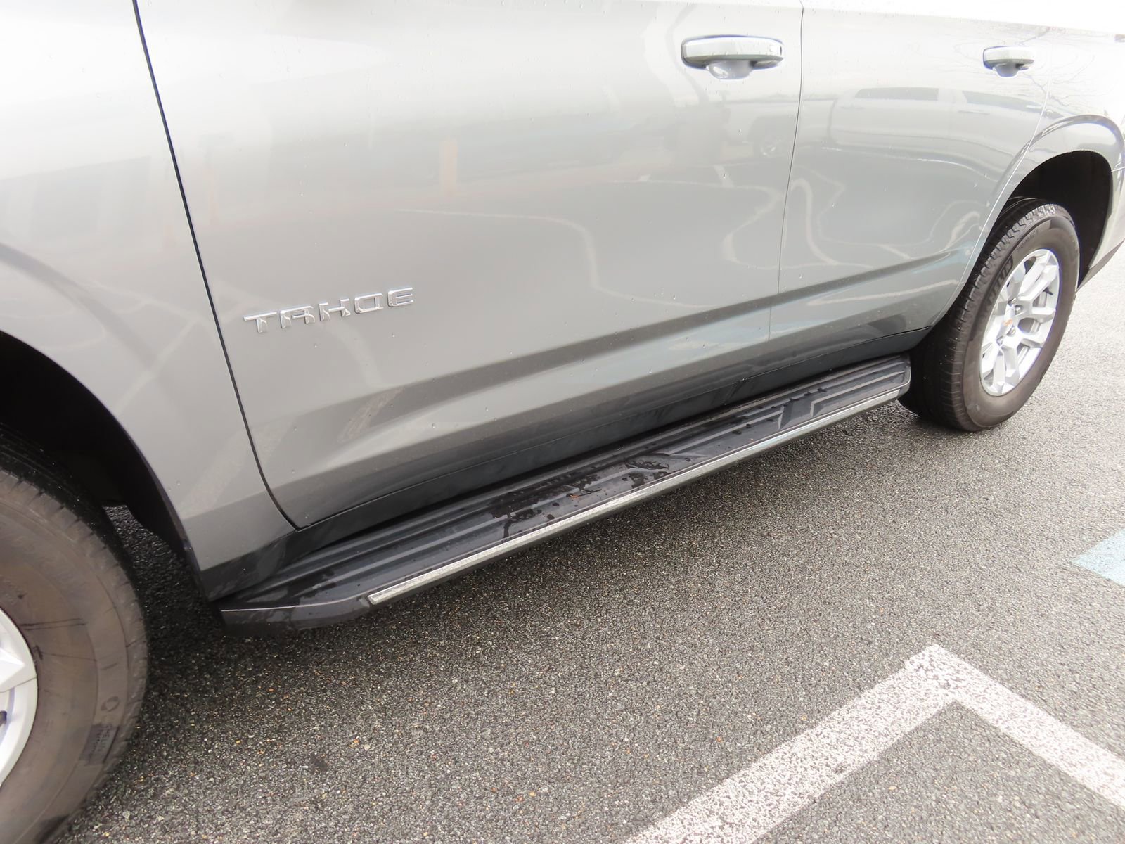 Used 2025 Chevrolet Tahoe LT image 10