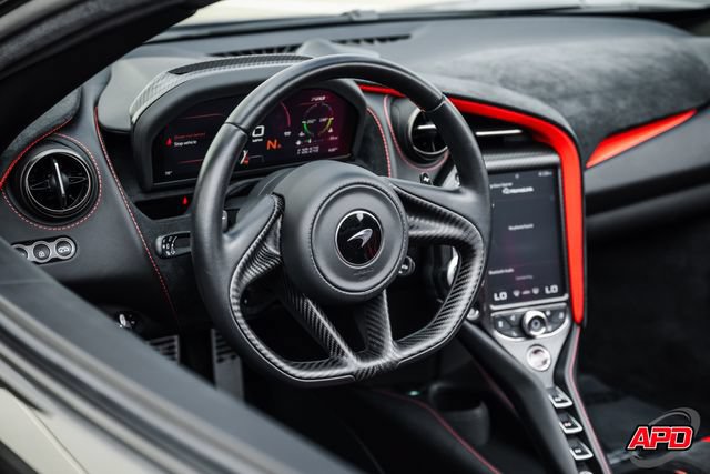 Used 2020 McLaren 720S Performance RWD image 9