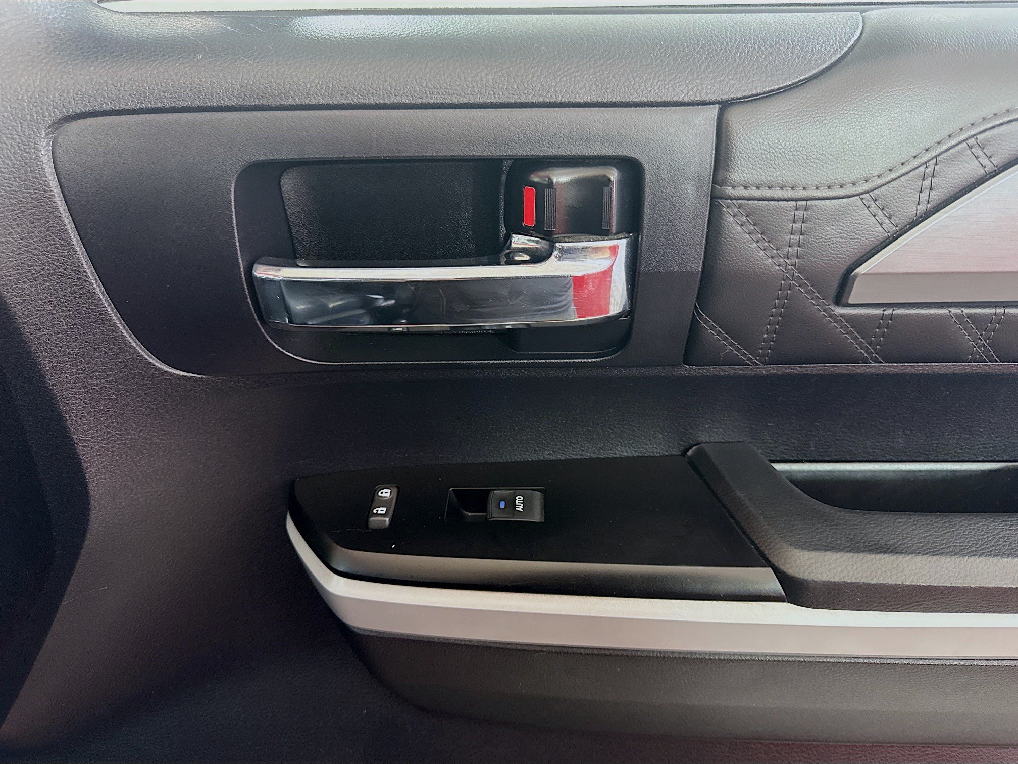 Used 2021 Toyota Tundra Platinum RWD image 31