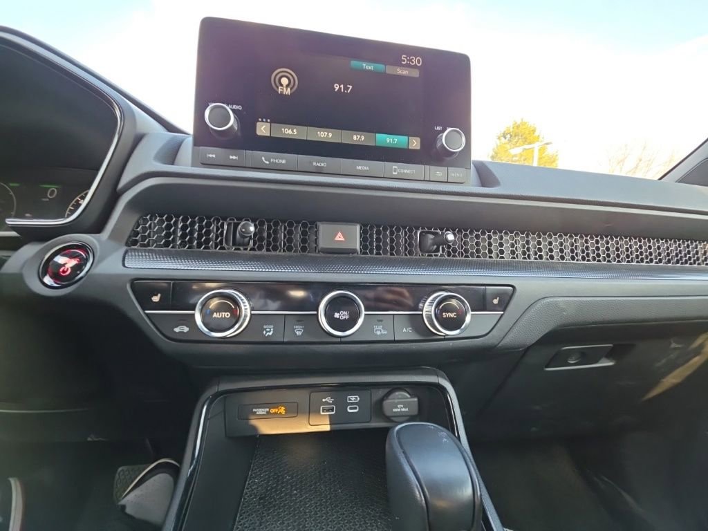 Used 2023 Honda CR-V LX image 17