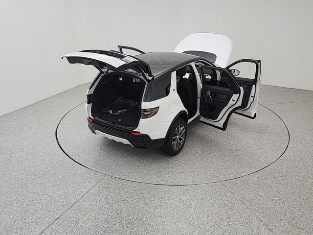 New 2026 Land Rover Discovery Sport Landmark AWD/4WD image 17