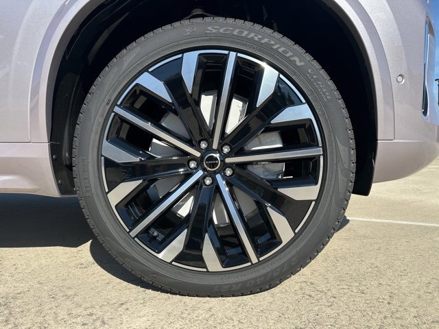 New 2026 Volvo XC90 B5 Plus image 9