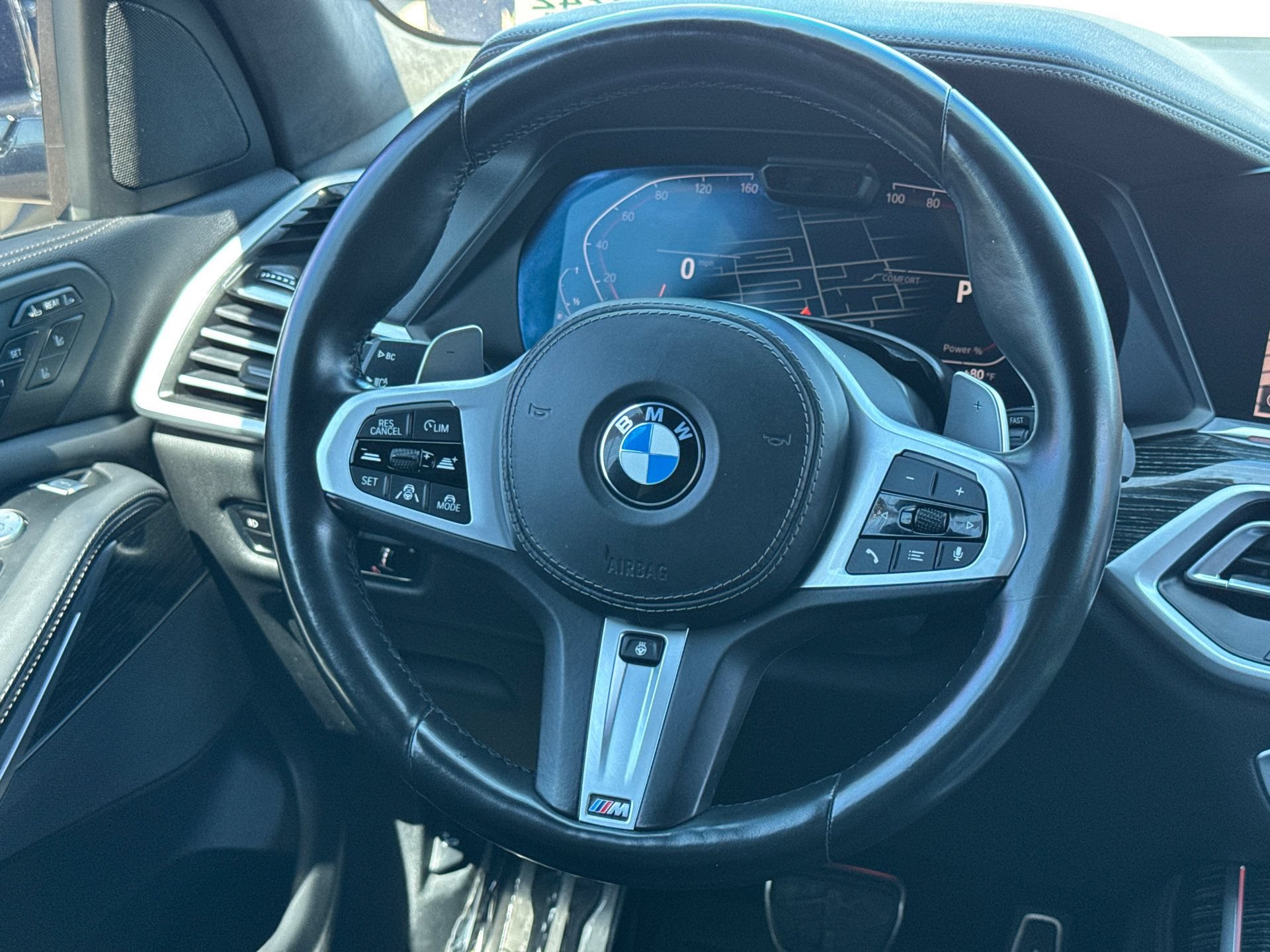 Used 2022 BMW X7 xDrive40i w/ M Sport Package AWD/4WD image 17