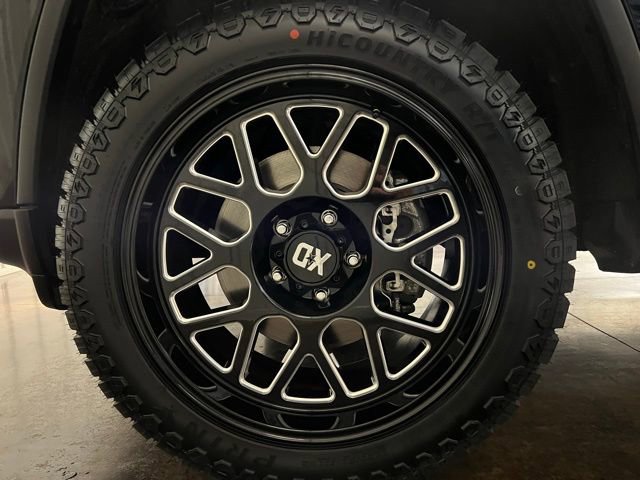 Used 2022 Jeep Grand Cherokee Limited image 10