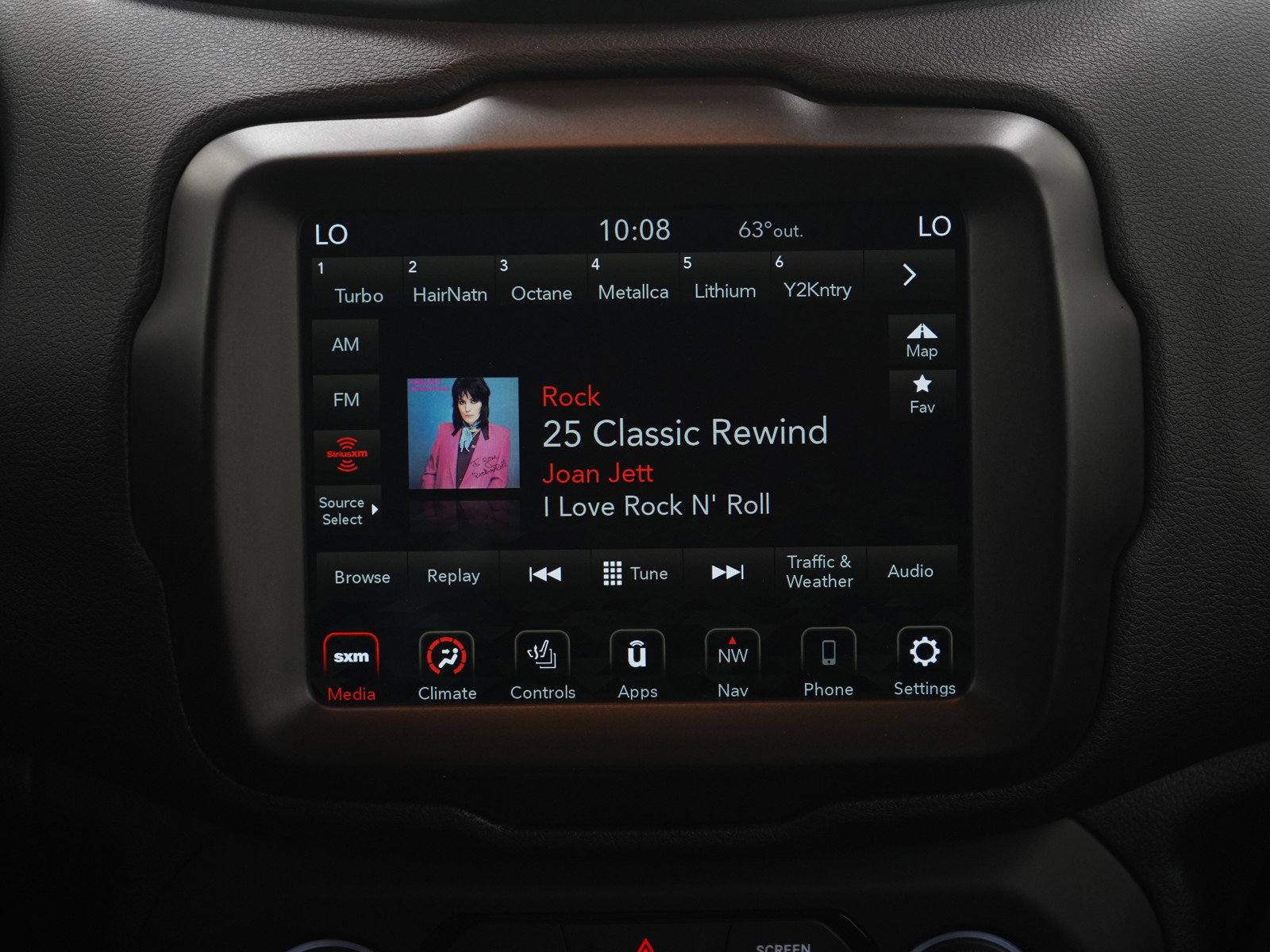 Used 2022 Jeep Renegade Latitude w/ Convenience Group AWD/4WD image 14