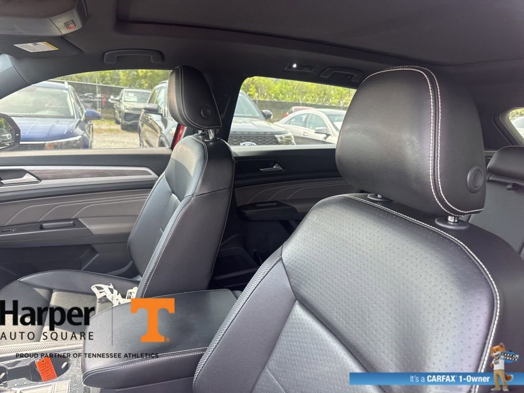 Used 2022 Volkswagen Atlas Cross Sport SE w/ Panoramic Sunroof Package image 12