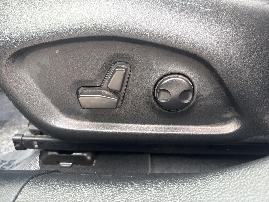 Used 2022 Jeep Compass Limited image 21