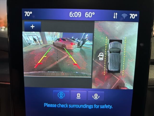 Used 2022 Ford Explorer Limited w/ Limited Technology Package image 34