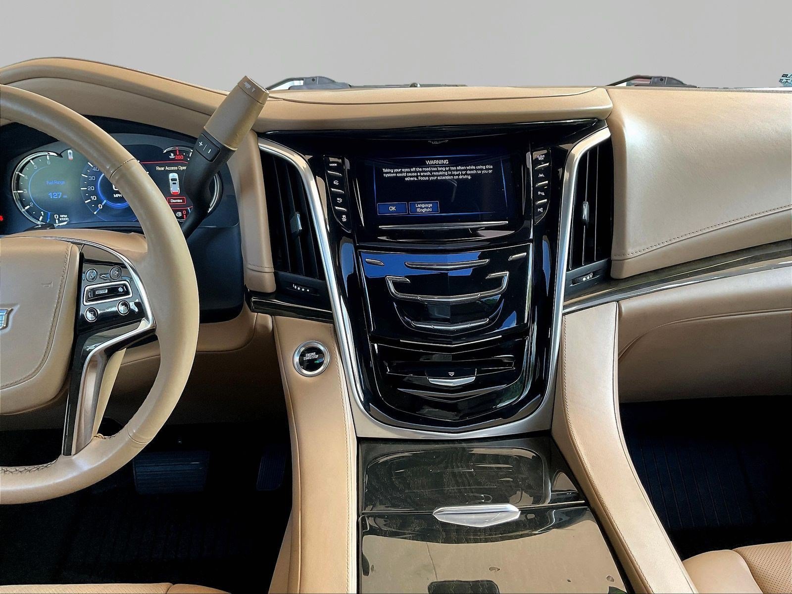 Used 2020 Cadillac Escalade Platinum AWD/4WD image 9