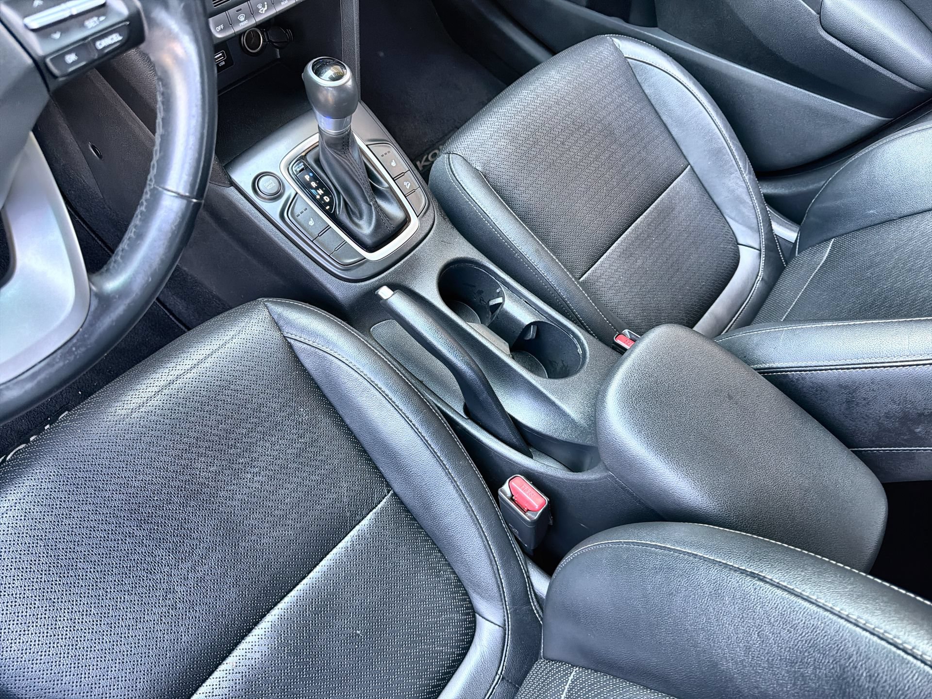 Used 2018 Hyundai Kona Limited FWD image 20