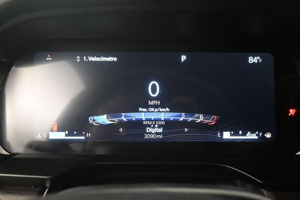 Used 2025 Jeep Grand Cherokee L Limited w/ Luxury Tech Group II RWD image 13