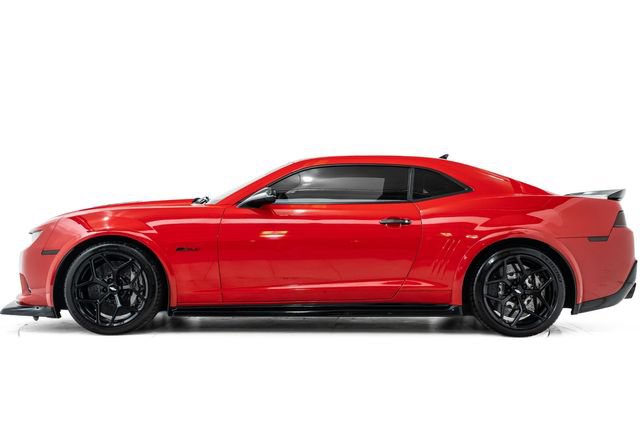 Used 2015 Chevrolet Camaro Z/28 RWD image 9