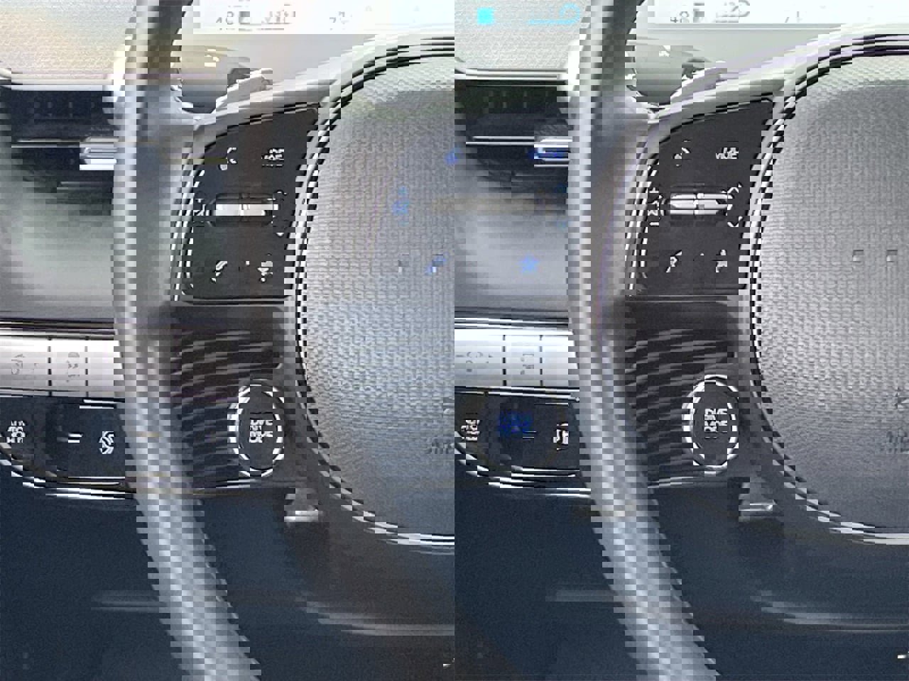 Used 2022 Hyundai Ioniq 5 SE w/ Cargo Package image 19