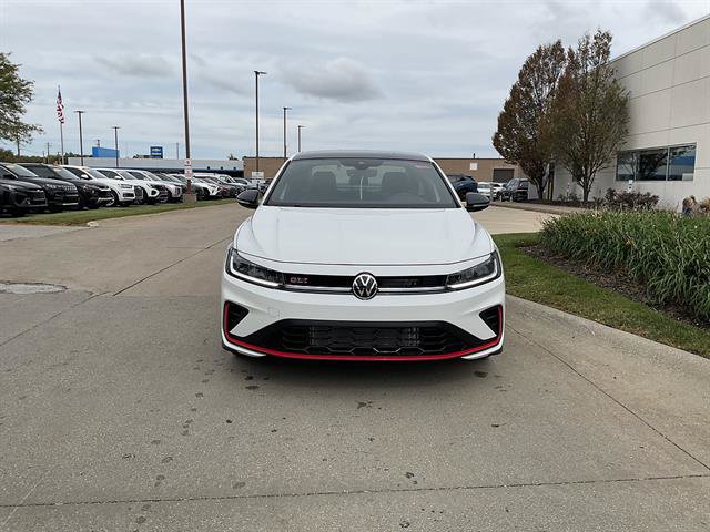 New 2027 Volkswagen Jetta GLI Autobahn FWD image 2
