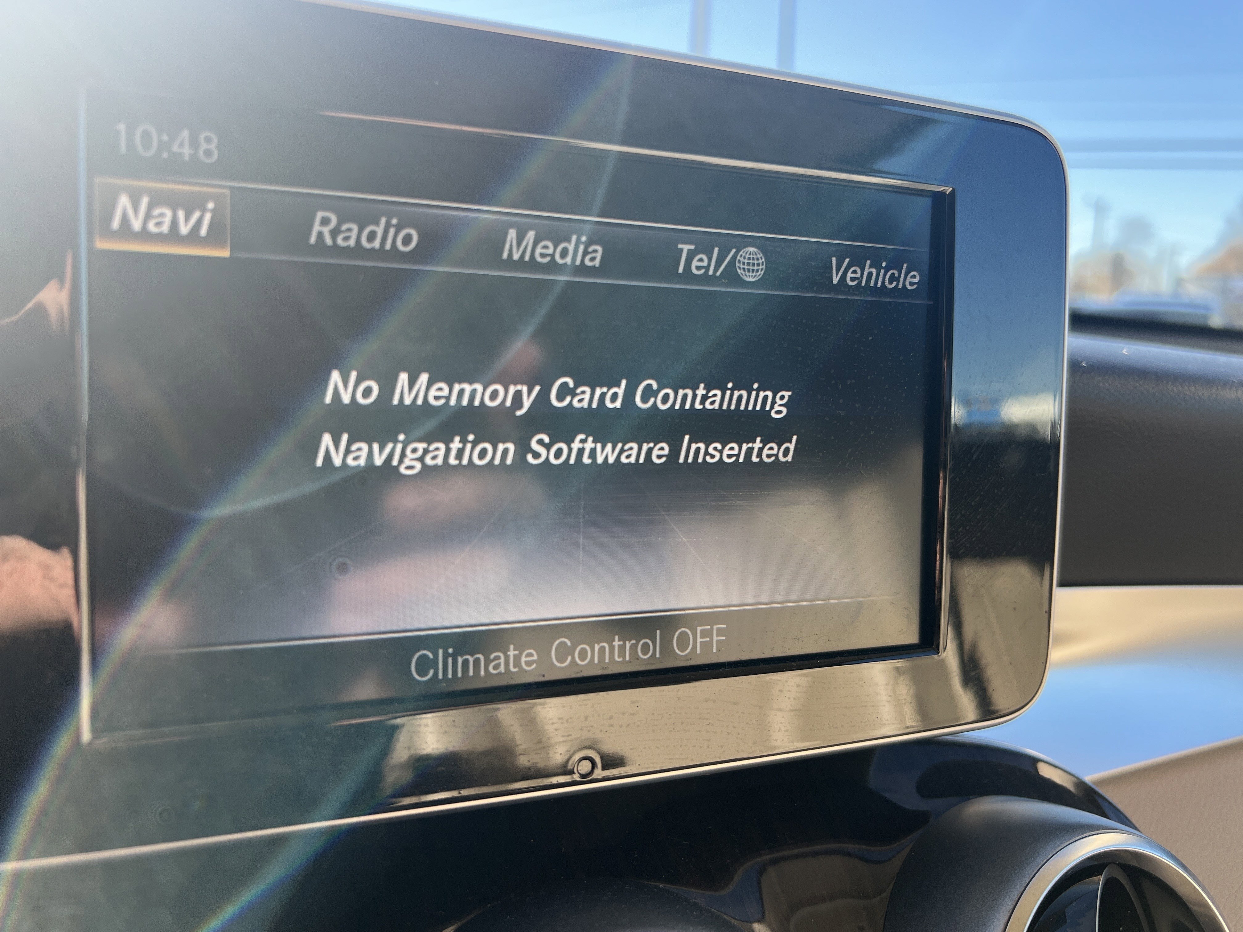 Certified 2019 Mercedes-Benz GLC 300 4MATIC w/ Premium Package image 24