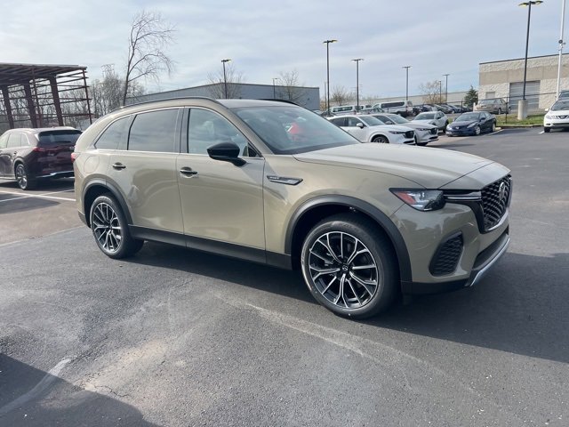 New 2025 MAZDA CX-70 Plug-In Hybrid w/ Premium Pkg image 2