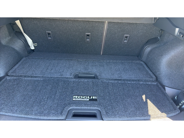 Used 2022 Nissan Rogue Sport SL AWD/4WD image 21