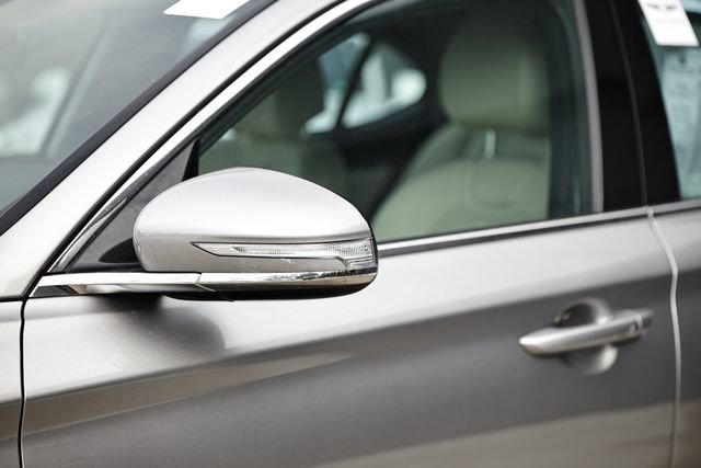 Used 2026 Genesis G70 2.5T image 11