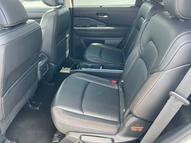 Used 2023 Nissan Pathfinder SL w/ SL Premium Package AWD/4WD image 26