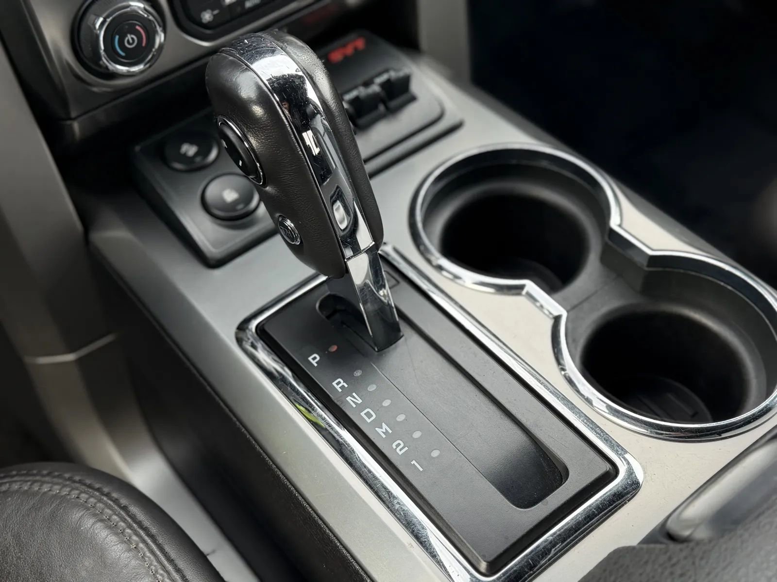 Used 2014 Ford F150 Raptor w/ Equipment Group 801A Luxury image 36