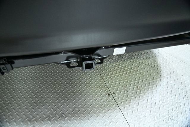 Used 2025 Toyota Sienna XLE Woodland Edition image 16