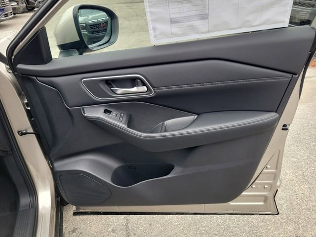 Used 2026 Nissan Rogue Platinum w/ Platinum Premium Package image 34