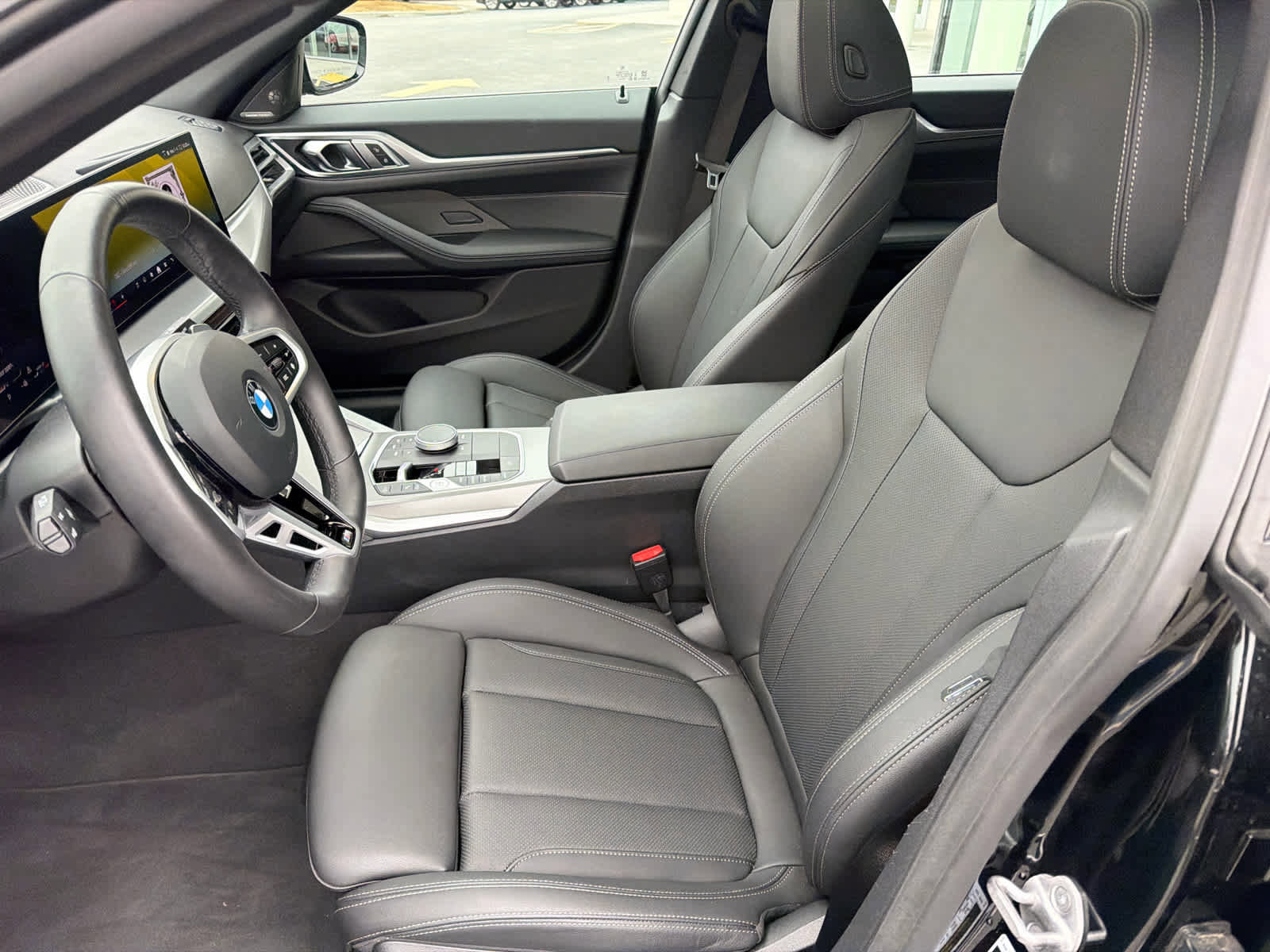 Certified 2025 BMW 430i xDrive w/ M Sport Package image 19