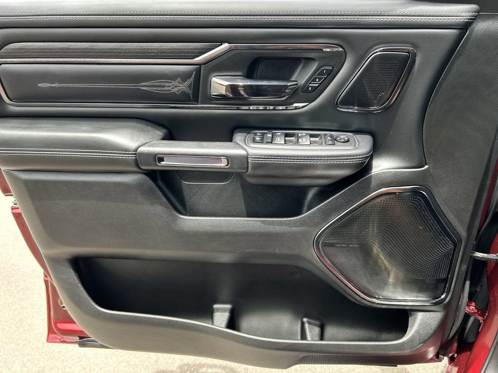 Used 2024 RAM 1500 Limited AWD/4WD image 22